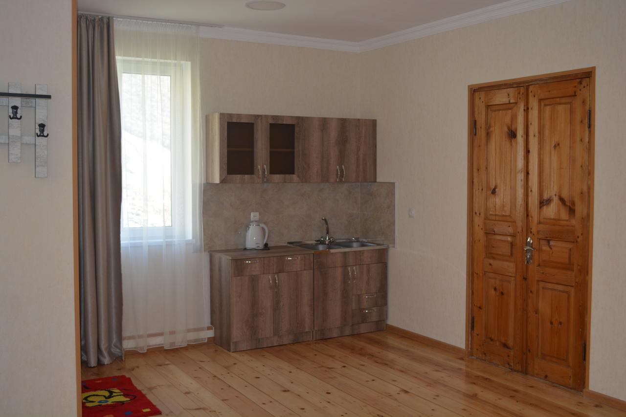 Ekaterine Guest House Kazbegi Exteriör bild