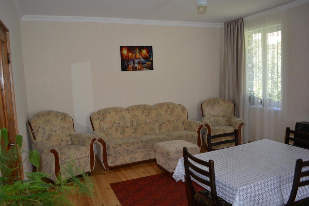 Ekaterine Guest House Kazbegi Exteriör bild